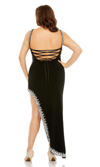 Mac Duggal Long Plus-Size Formal Dress 76994