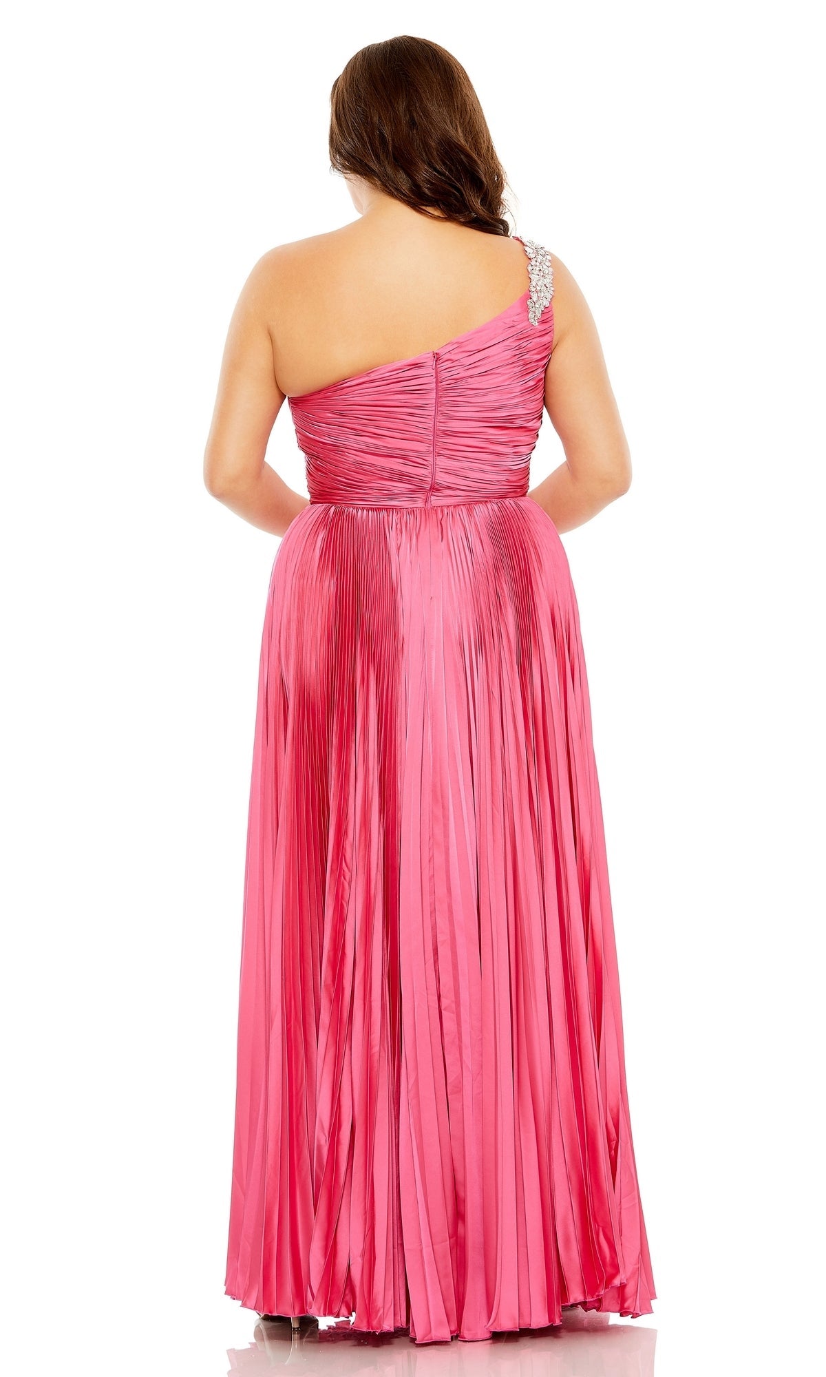 Mac Duggal Long Plus-Size Formal Dress 77005