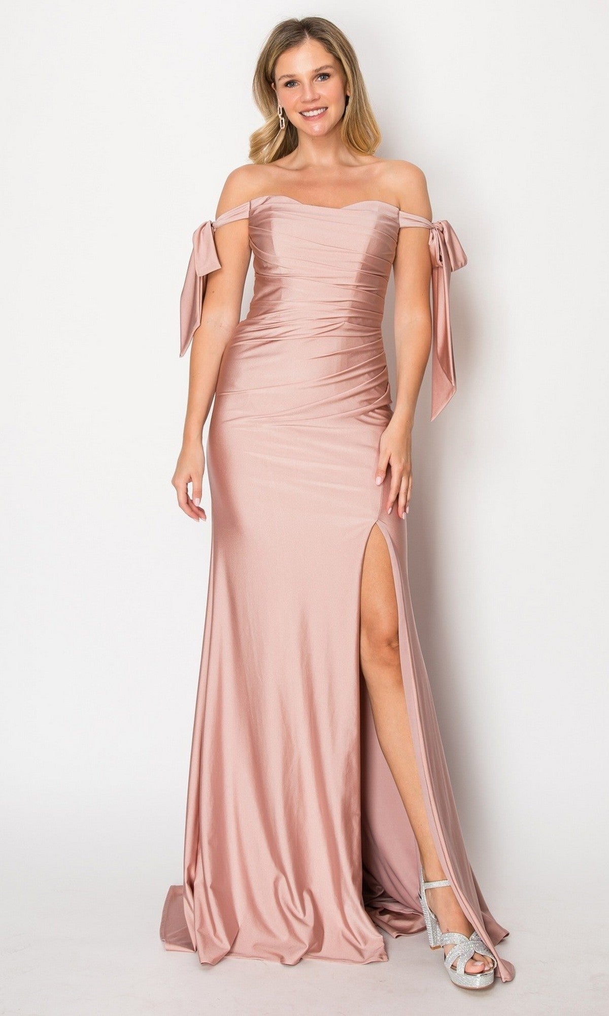 Chicas Long Formal Dress DM8010