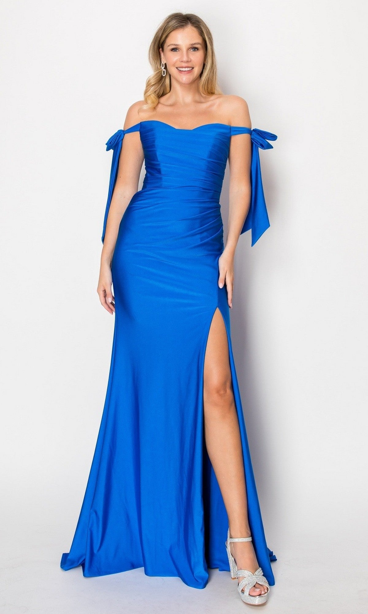 Chicas Long Formal Dress DM8010
