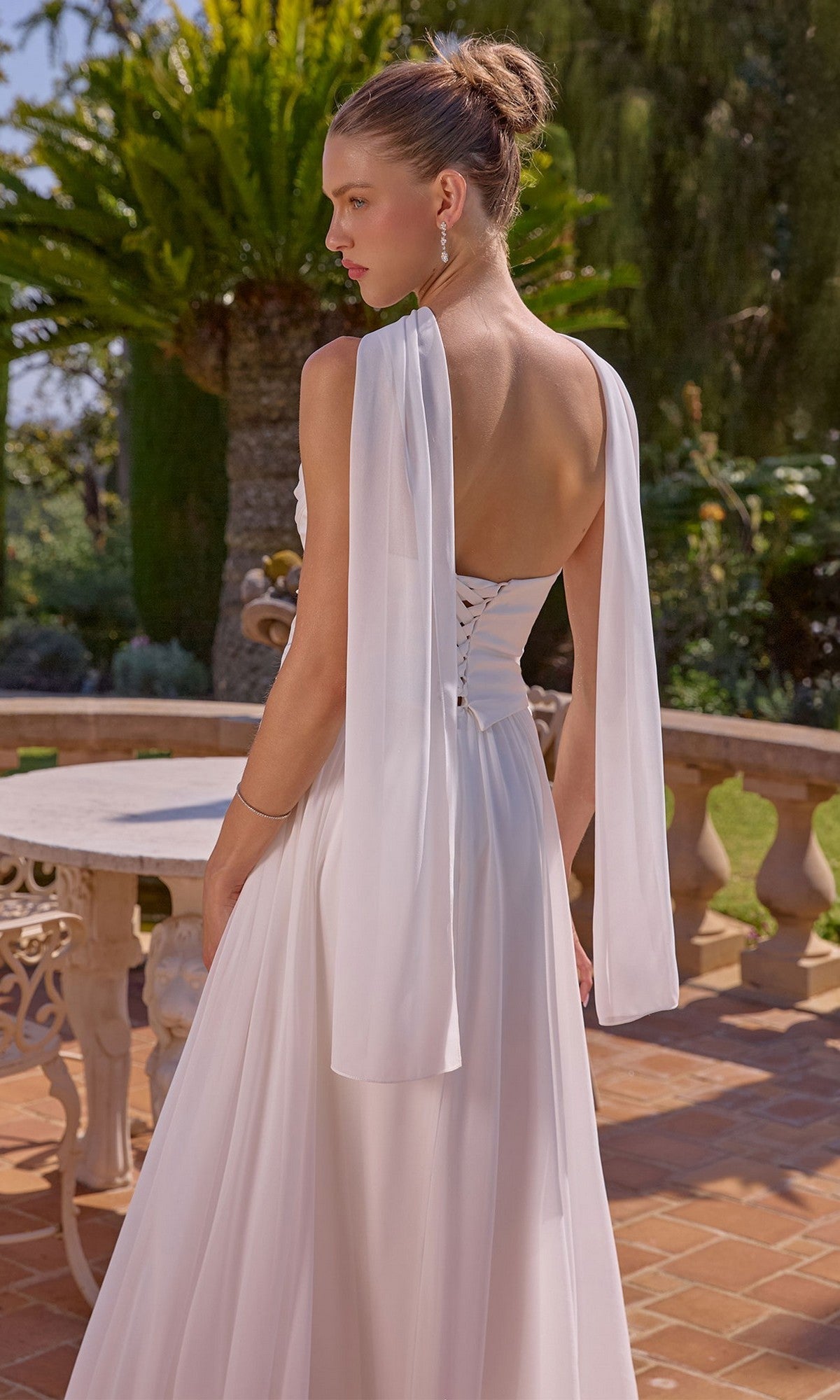 Amoris Long Off-White Formal Dress T741W