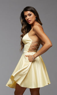  Open-Back Short Prom Dress with Side Pockets